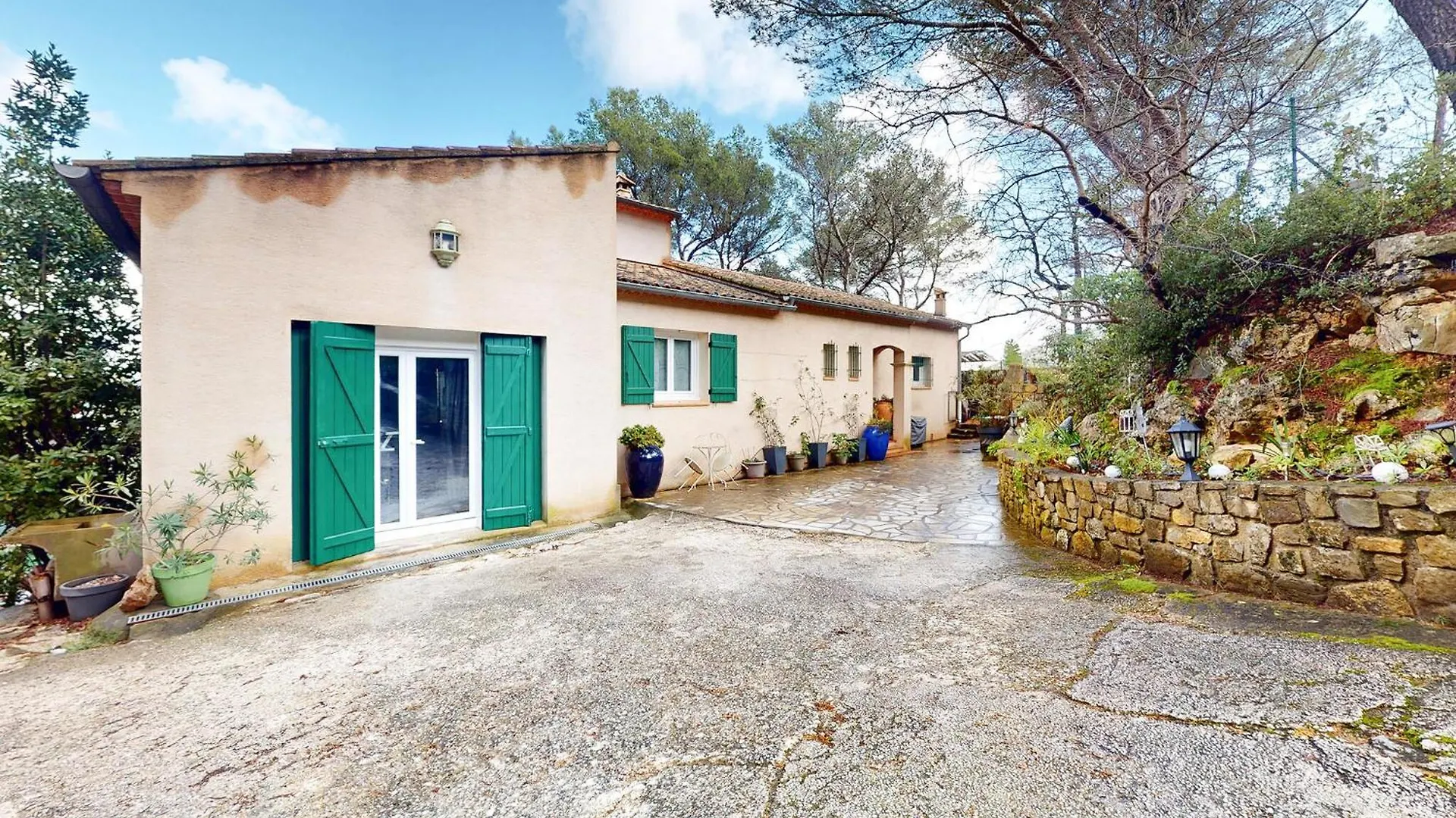 Amazing Home In Sollies-Ville